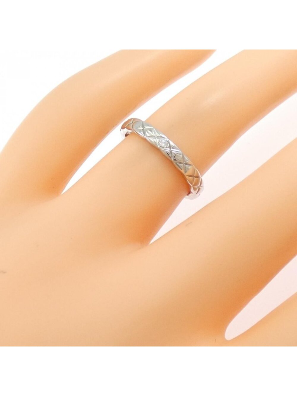 Chanel Coco Crush Small Ring - Picture 5 of 6